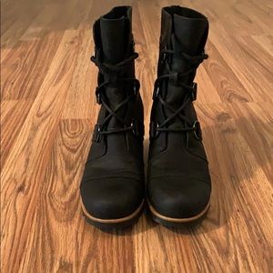 Sorel leather Joan of arc boots